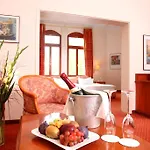 Hotel Artushof 4*