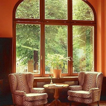 Hotel Artushof 4*