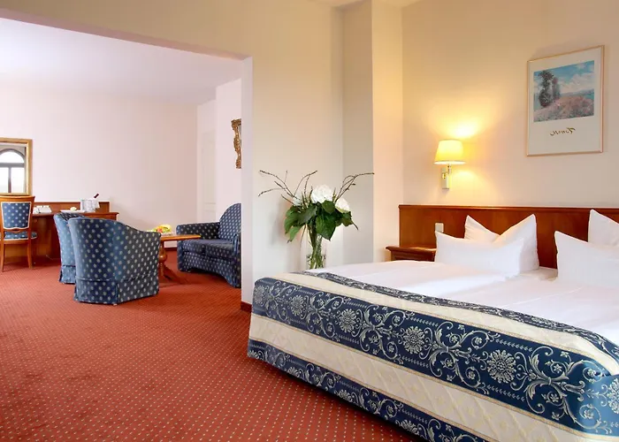 Отель Artushof 4*