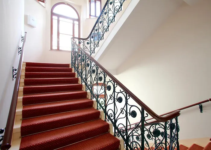 阿图斯霍夫酒店 4* 德累斯顿